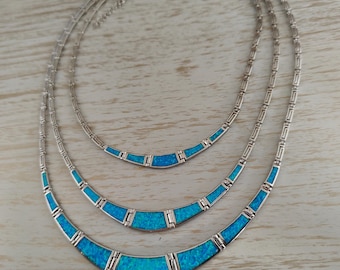 Collier en opale bleue à motif méandre, collier en argent sterling 925 et opale, bijoux grecs en opale, collier à motif grec, griechische kette