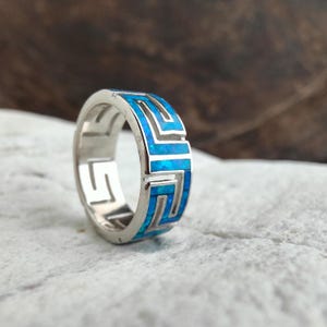 Mäander Ring, Mäander Schlüssel Ring, Sterling Silber, blauer Opal, handgemachter griechischer Schmuck, Bijoux Meander, griechischer Ring