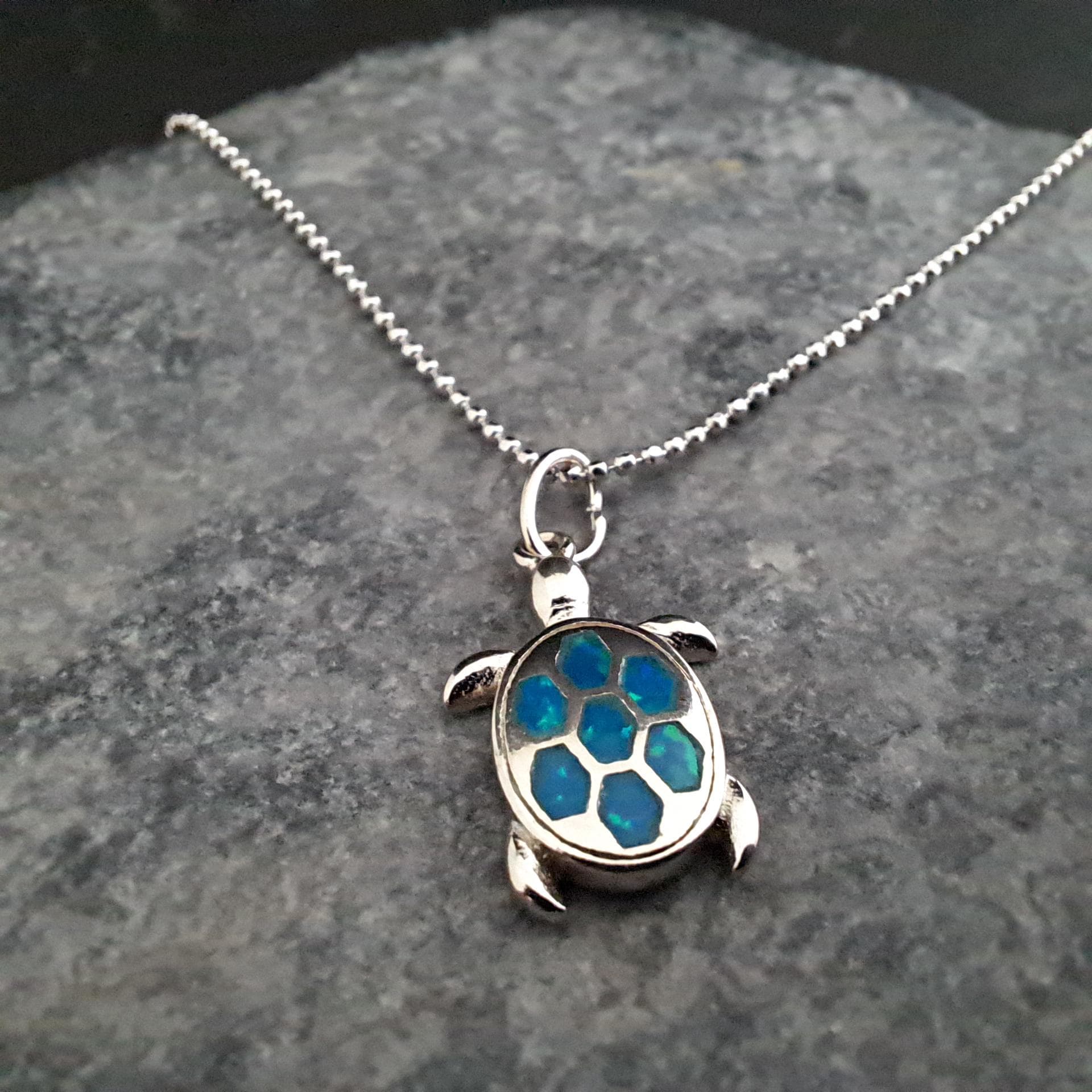 Collier tortue doré – Elise et moi