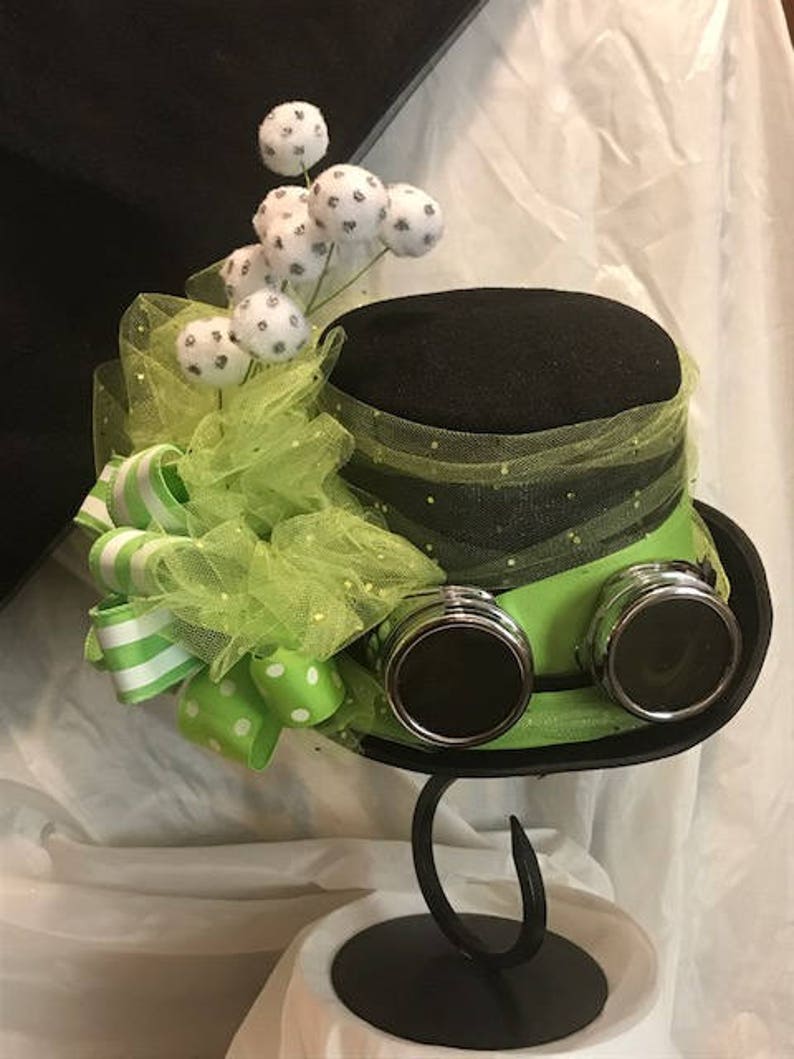 Screamin/' Green Steampunk Tophat