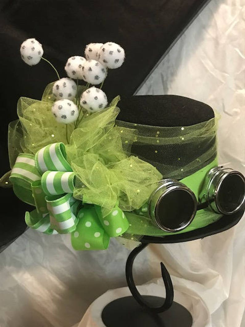 Screamin/' Green Steampunk Tophat