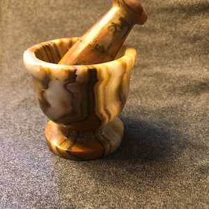 Mortar and pestle green onyx