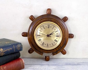 Retro Upcycled Quartz Ships Wheel Wall Clock / Vintage wall clock