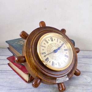 Retro Upcycled Quartz Ships Wheel Wall Clock / Vintage wall clock image 5