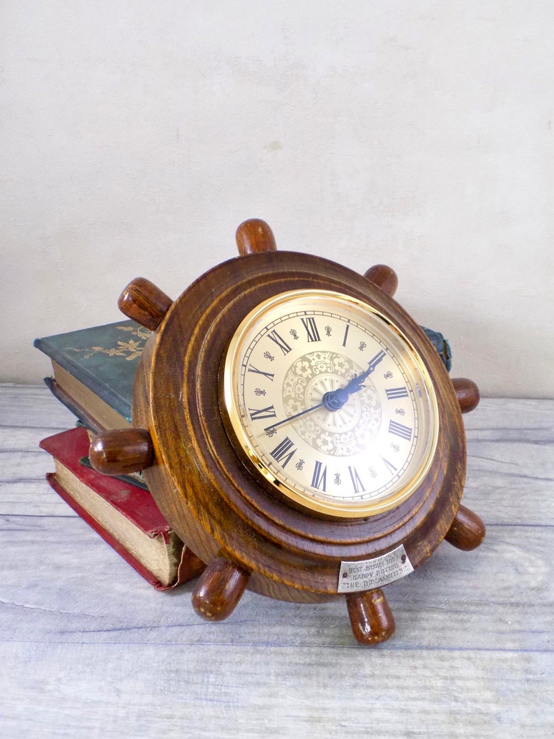 Retro Upcycled Quartz Ships Wheel Wall Clock / Vintage wall clock image 5