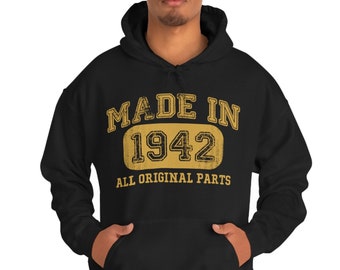 Vintage 1942 Hooded Sweatshirt - 82nd Birthday Gift for Women and Men - Made in 1942 Hoodie for 82 Year Olds