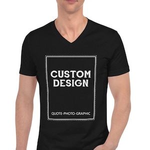 a man wearing a black t - shirt that says custom design