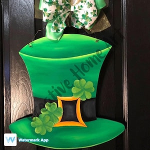 St. Patrick"s Day Door Hanger Hand Painted Door Hanger St. Patricks Day Wreath Leprechaun Hat St. Patty's Day Front Door Decor Wreath