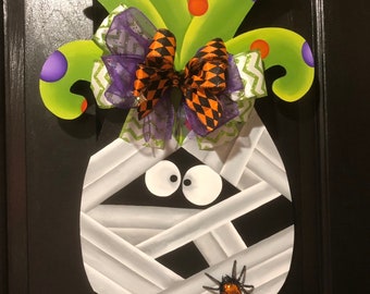 Pineapple Mummy Hand Painted Wooden Door Hanger with Halloween Door Hanger Halloween Wreath  Mummy Wreath Pineapple Wreath