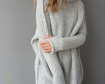 Light Grey Oversized  Chunky  knit  Alpaca Wool  woman  sweater , Thumb holes sweater , Turtleneck sweater.