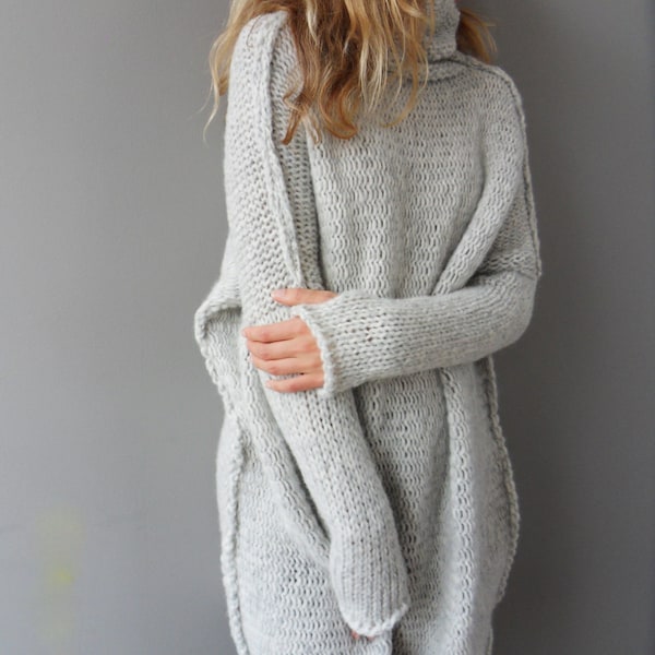 Light Grey Oversized  Chunky  knit  Alpaca Wool  woman  sweater , Thumb holes sweater , Turtleneck sweater.