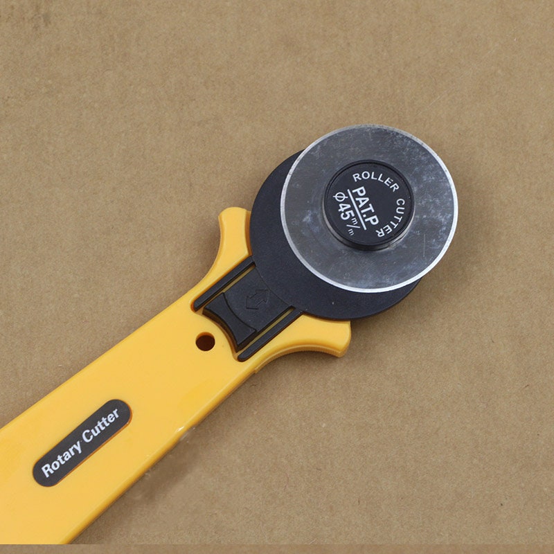 Cutter rotatif coupant la lame ronde couteau artisanat bricolage cuir  maroquinerie outils, Taiwan -  France