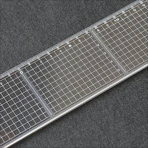Leathercraft 30/50cm Japanisches transparentes Maßlineal mit Metallhandwerk Lederzeichnung Entwurfskunstlehre Kunststoff Quadratische Regel
