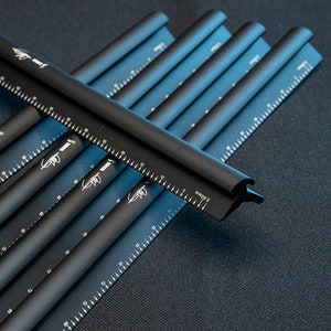 Prevent Pen Leakage - Multifunctional Leathercraft Ruler with Wide Arc Design