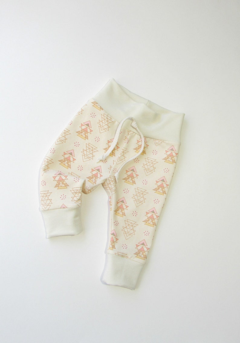 Baby gender neutral leggings-Cotton jersey leggings Baby leggings-Unisex baby pants-Elastic free pants-Baby shower gift-Baby spring clothes
