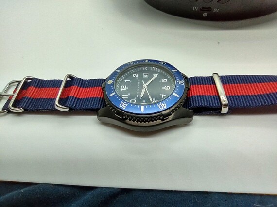 Sharper Image Watch C1550BLU - image 3