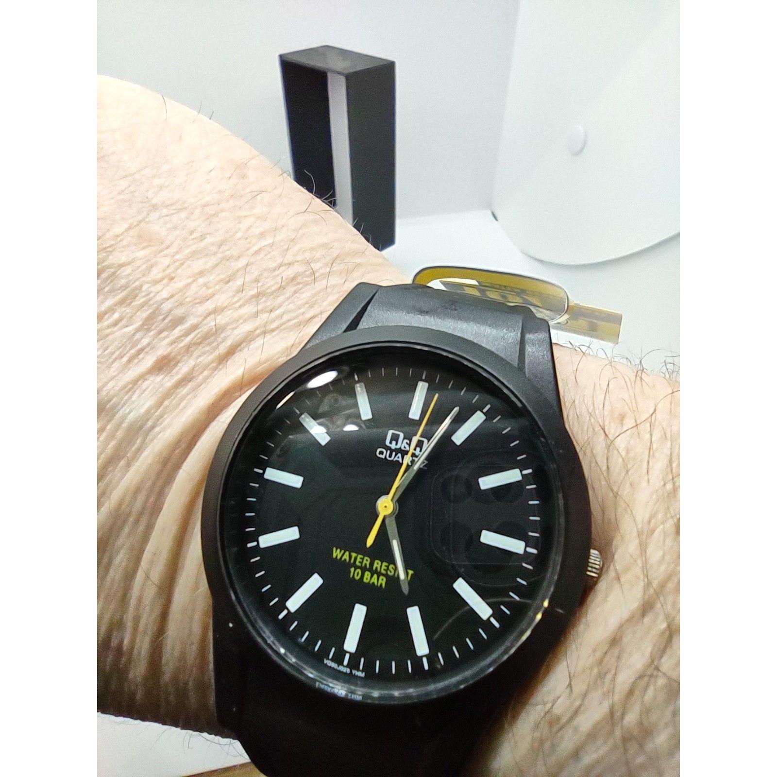 Q&Q 10 Bar Water Resistant Men