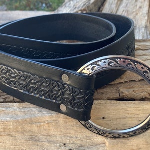 2&quot; Wide Celtic Weave Pattern Black Medieval Ring Belt - Choice of Rings!  Quality Leather