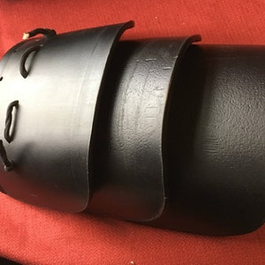 A Pair of Simpler Articulated Shoulder Pauldrons with lames SCA Legal Armor LARP CosPlay Faire Costume