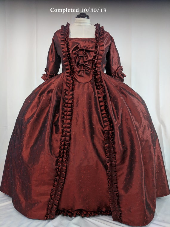 Sacque dress 18th century cheap