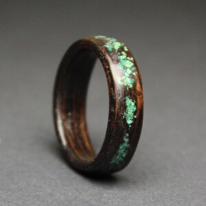 Anello Notte Stellata - Anello in legno curvato in wengé e turchese