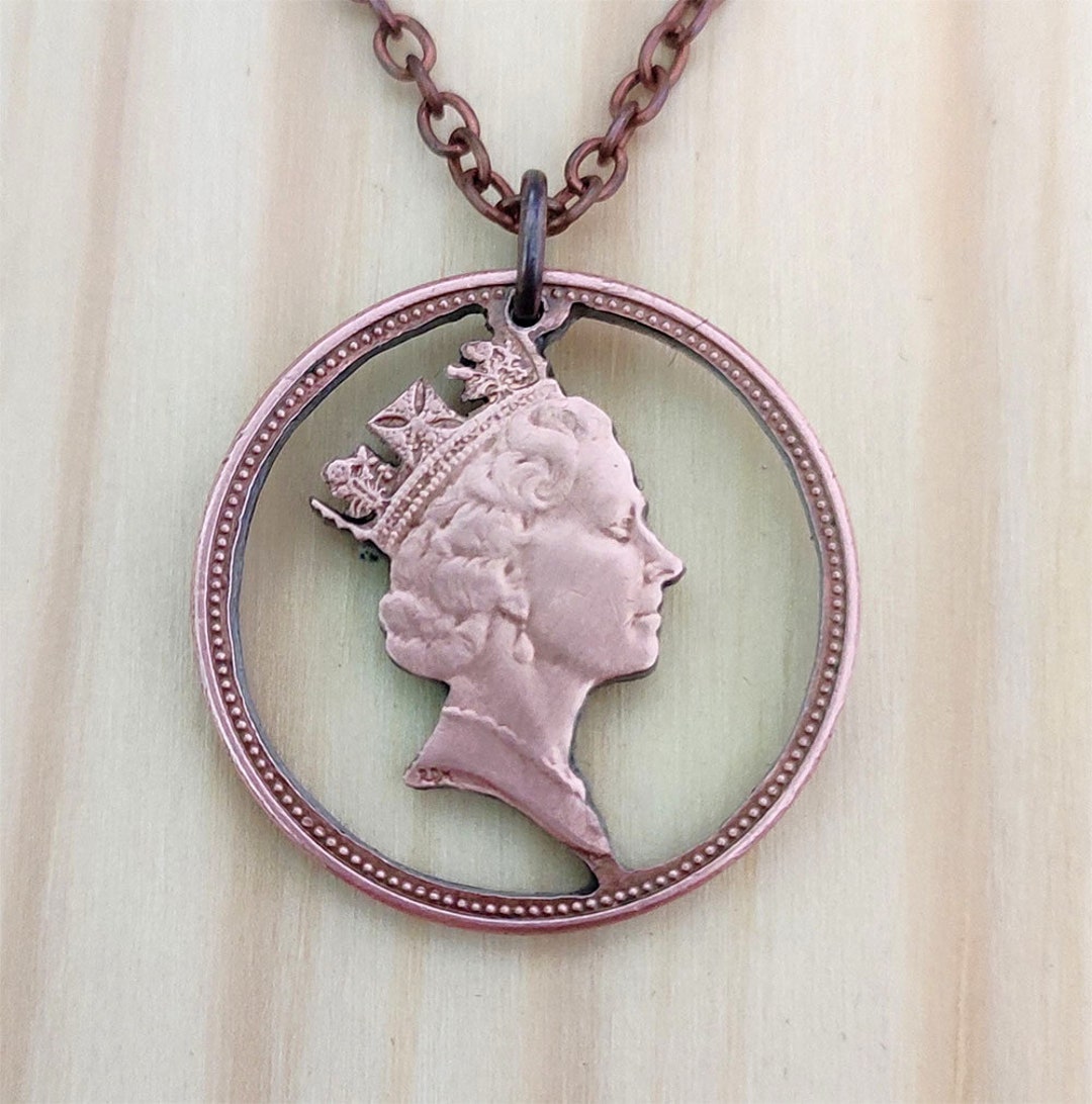 Queen Elizabeth Cut Coin Necklace Charm, A Queen Elizabeth Pendant