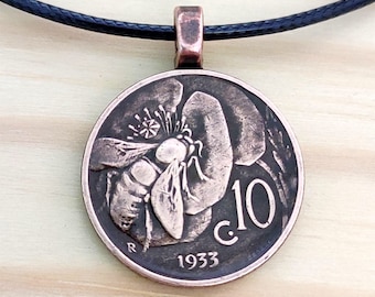 Honigbiene auf Blumenmünzenanhänger, Italien 10 centesimi Münzanhänger - (1920-1937) italienische Halskette, Bienenanhänger