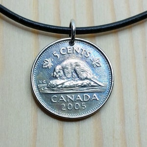 Canada Coin Necklace, Canadian 5 cents Beaver coin Pendant charm necklace, 2006 Canada Vintage Coin