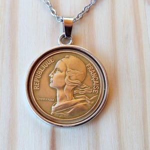 France Coin Necklace, France Marianne Freedom and Liberty Coin Pendant Necklace, 20 centimes French coin, Vintage Coin Necklaces for Women.
