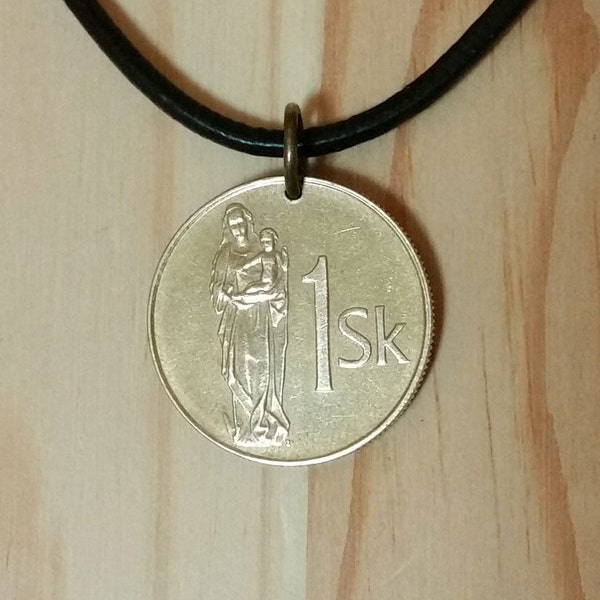 Slovakia coin pendant necklace, Madonna coin pendant necklace, 1 Koruna 1993 Slovakia coin necklace, Madonna and child Slovak sculpture coin