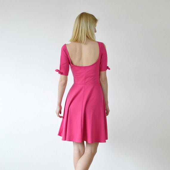 NANETTE Abito skater con scollo a barchetta da donna in rosa