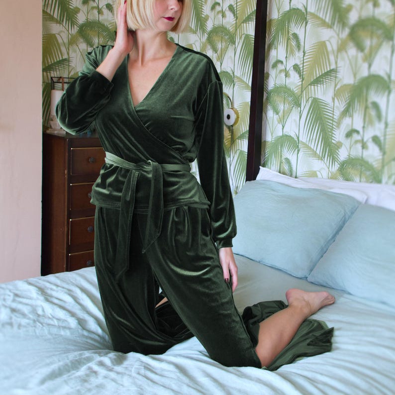 Charter Club Womens Velvet Tie Sleeve Top Dark Green Size Large main image 0