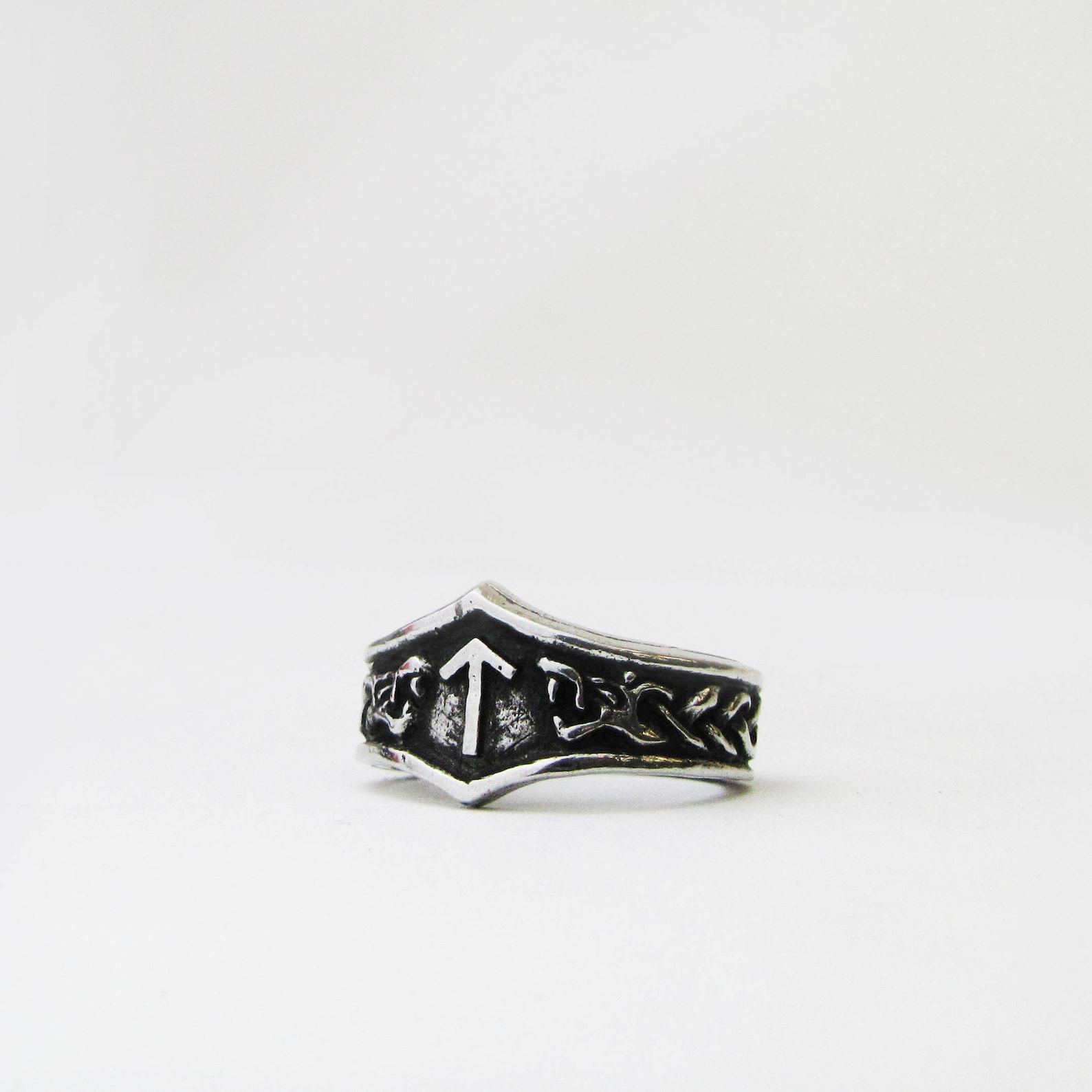 bague lettre t