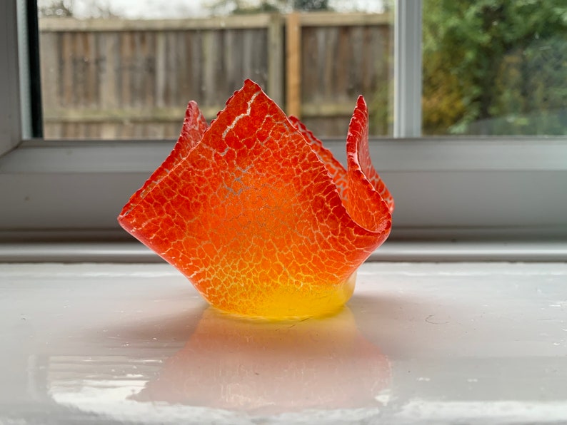 Flammen-Teelicht, Teelichthalter aus Glas, rotes und orangefarbenes Votivlicht Bild 3