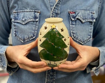 Christmas essential oil burner, festive gifts, aromatherapy gift, unique Christmas gift, oil burner, Christmas aromatherapy gift.