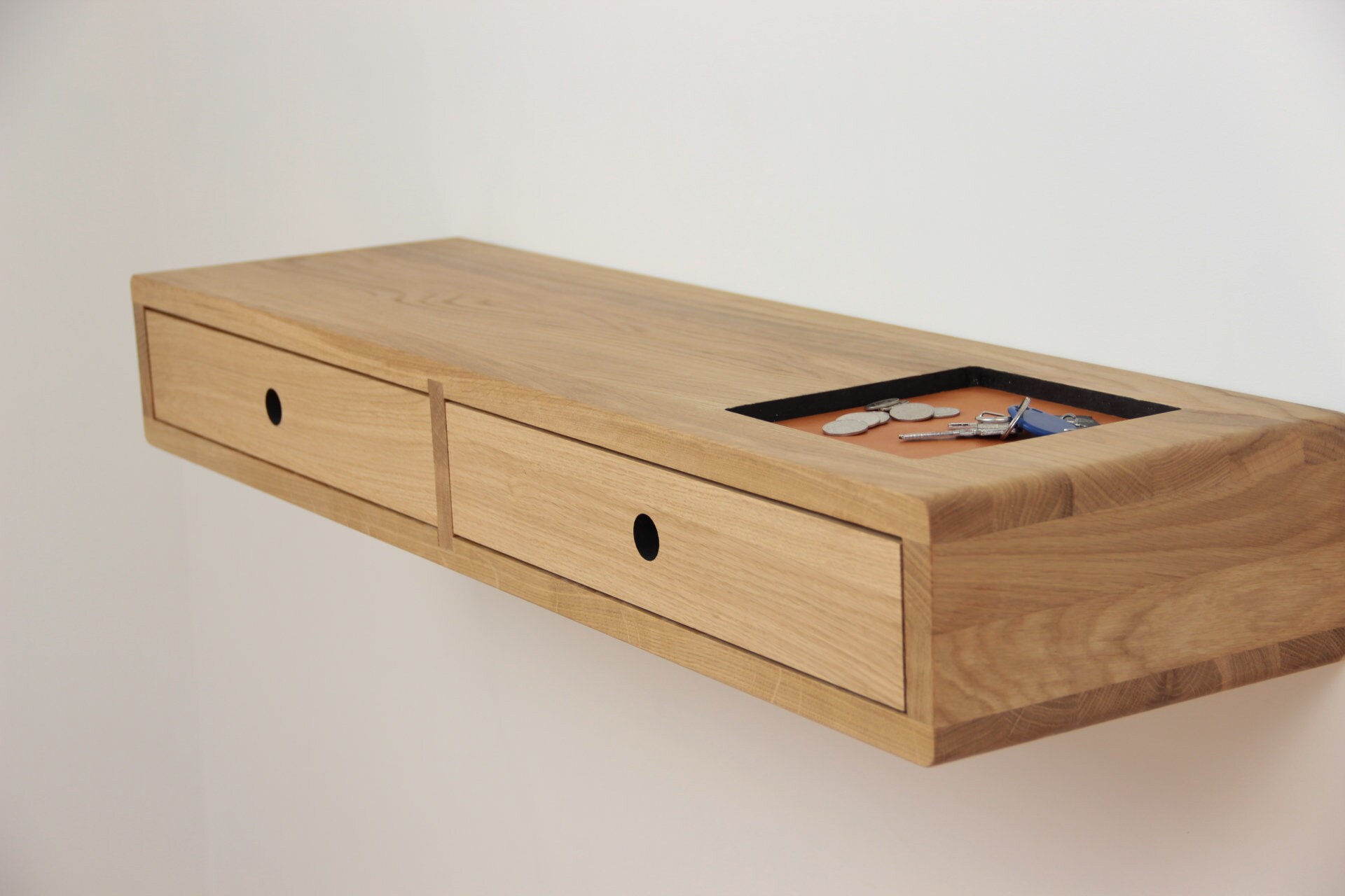 NOAH 90 TRAY - Solid Oak Floating Console Table With Leather Tray ...
