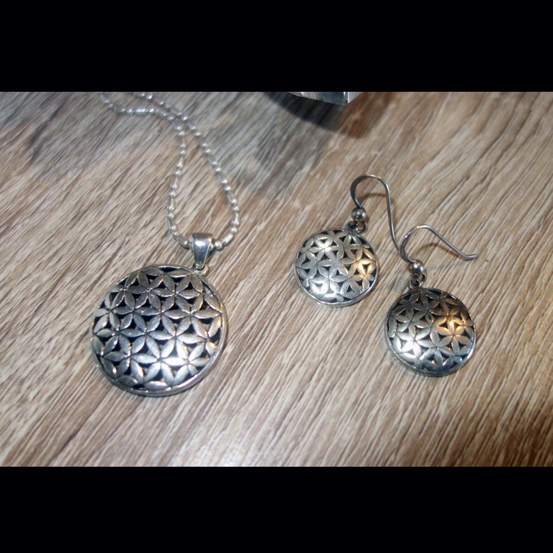 Flower of Life Pendant Sacred Jewelry Sacred Geometry Protection Jewelry Flower of Life Yogi Flower of Life Jewelry Geometric Jewelry
