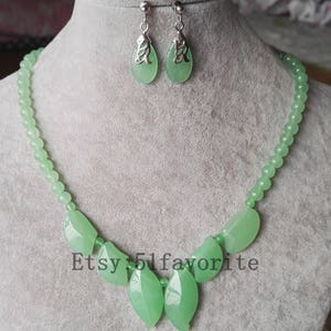 Light Green Jade Necklace and Earring Set - Alloy Metal, 17 Inch