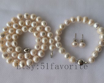 Cultured Pearl Jewelry Set: Freshwater Pearl Necklace, Bracelet & Earrings