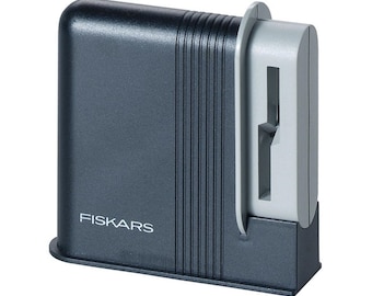 Fiskars Clip-Sharp Scissors Sharpener