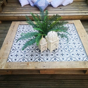 Tiled pallet coffee table image 4