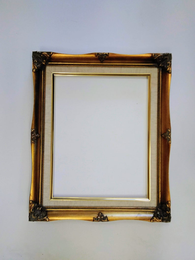 11 X 14 Gold Leaf Linen Liner Ornate Picture Frame Image 0
