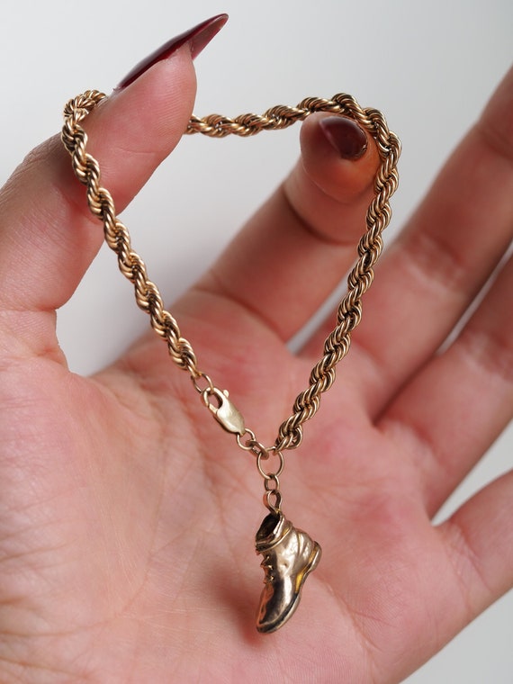 Super cute vintage 9K-10K gold boot charm bracelet