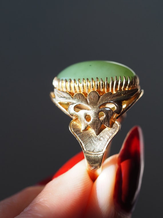 Fabulous vintage solid 14K gold natural Jadeite c… - image 1