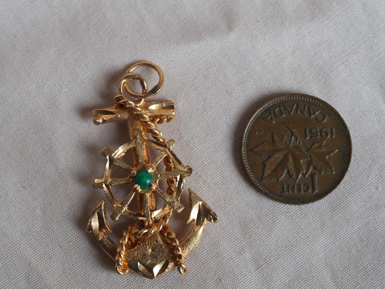 Bold vintage 10K yellow gold textured anchor and rope pendant with Turquoise stone