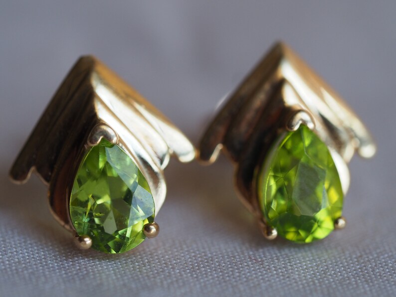 Sweet pair of 14K yellow gold Peridot studs