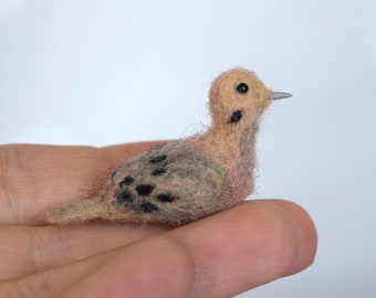 Mourning dove figurine Needle felted dove Little birds Dollhouse ornament Micro bird Beige dove Miniature mourning dove