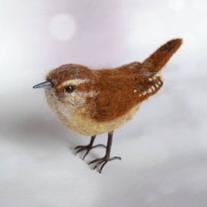 Needle felted Carolina Wren sculpture Wren ornament Spring birds Christmas home decor Birds ornament Gift for birds lovers Custom birds