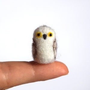 White Owl miniature Dollhouse bird Micro owl figurine Owl ornament Arctic snow owl Dollhouse animals miniatures Tiny owl for doll Owl Harry