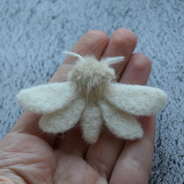 White Moth Brooch Felted Moth Pin Felted Wildlife Needle Houdini Moth Pin Handmade gift for butterfly or insect lover Minimalist jewelry